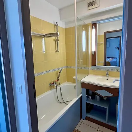 La Perle Vue Sur L'etang Et Le Golf