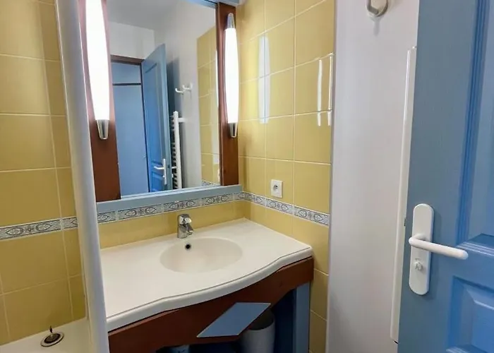 La Perle Vue Sur L'etang Et Le Golf Apartman *