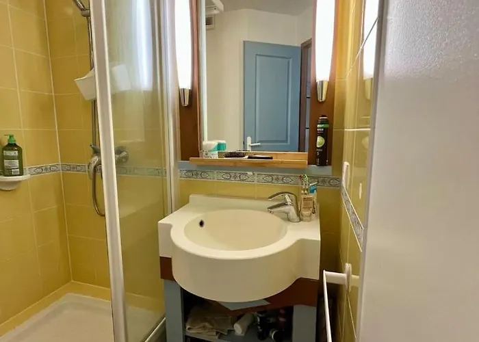 La Perle Vue Sur L'etang Et Le Golf Apartman