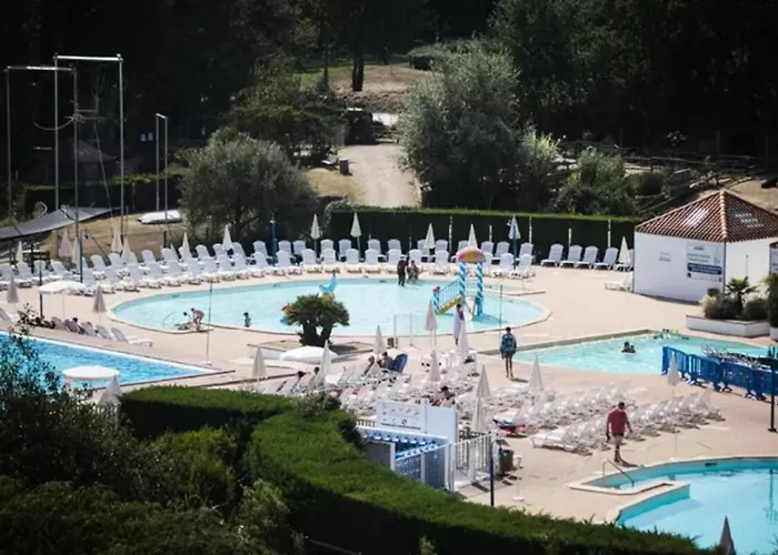 La Perle Vue Sur L'etang Et Le Golf Apartman