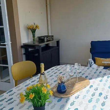 La Perle Vue Sur L'etang Et Le Golf アパート