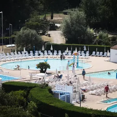 La Perle Vue Sur L'etang Et Le Golf Apartmán
