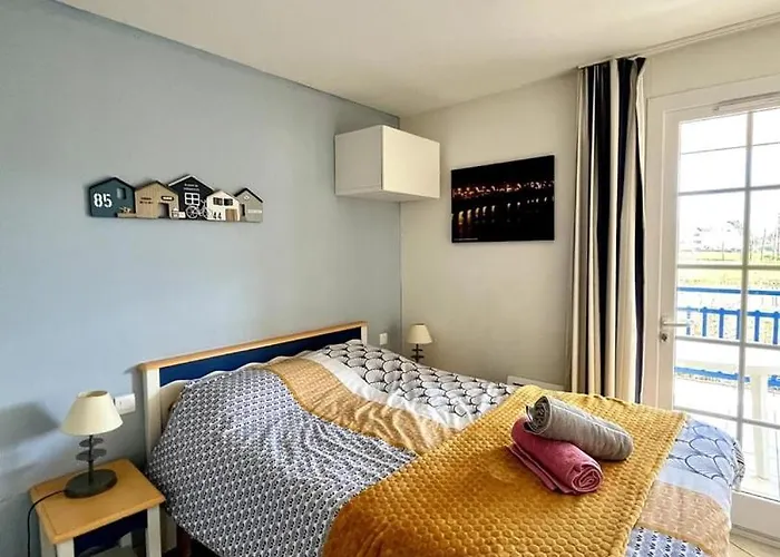 La Perle Vue Sur L'etang Et Le Golf 아파트 *